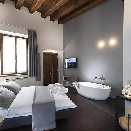 Casa Lega 3*